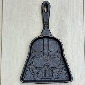 Star Wars Darth Vader Cast Iron Skillet Pan‎ LFL Heavy Molded Helmet Shape Black